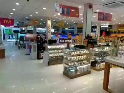 VỆ SINH CỬA HÀNG KINH DOANH