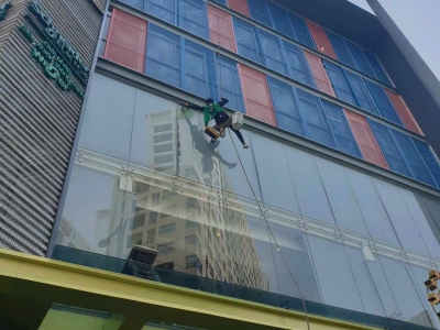 ĐU DÂY VỆ SINH KÍNH