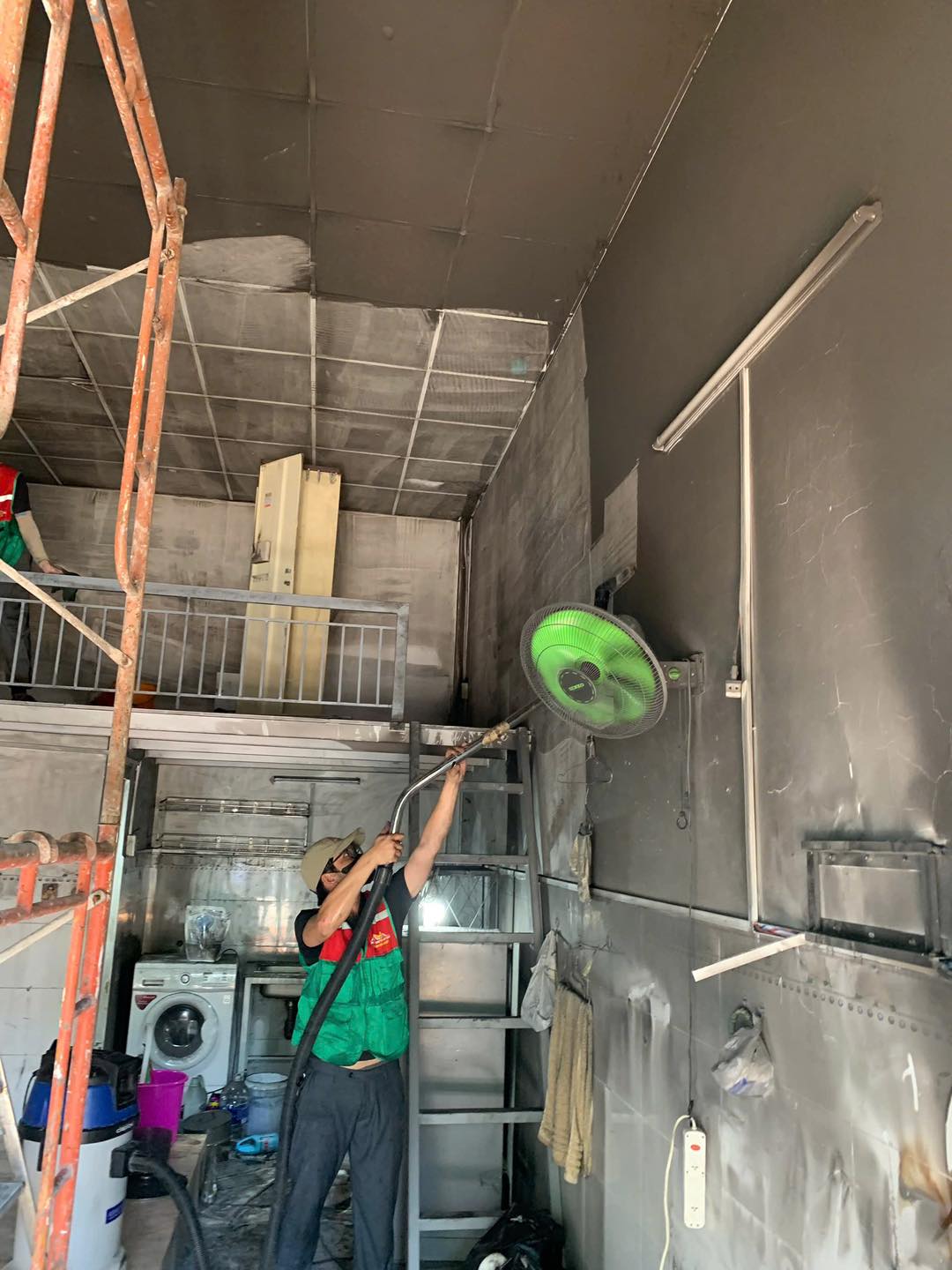 Quy trình dịch vụ vệ sinh nhà cháy tại Long An