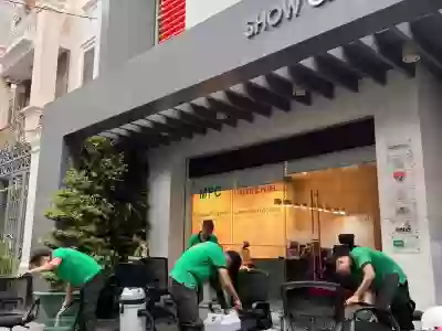 VỆ SINH BIỂN HIỆU QUẢNG CÁO